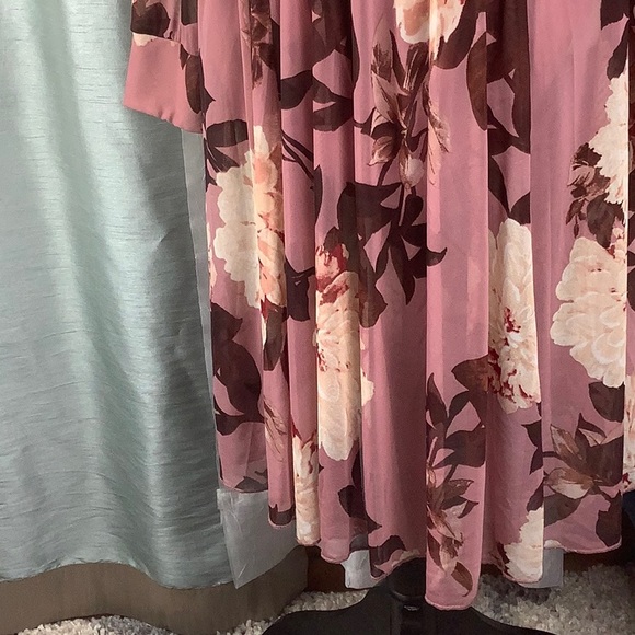 En Focus Studio floral dress. Size 14. Beautiful pinks - Picture 3 of 8